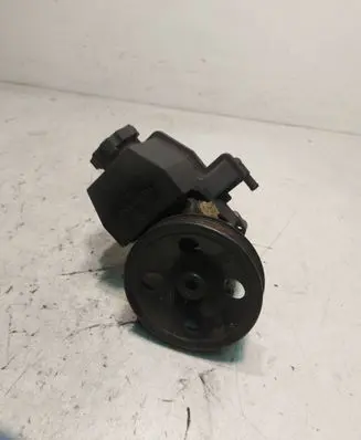 Mercedes-Benz C W203 Power steering pump 91208