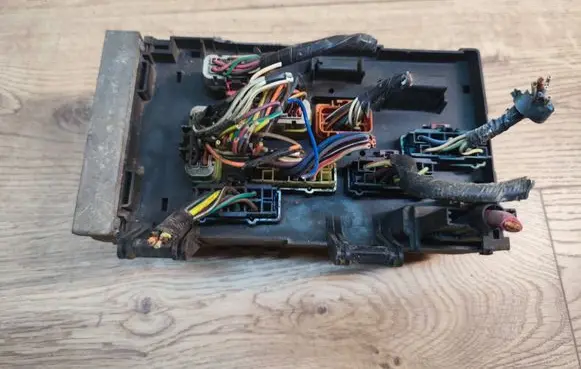Chrysler Voyager Engine control unit/module 04869000AI