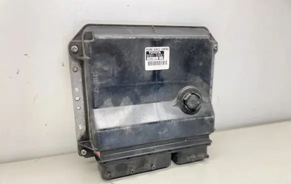Lexus GS 300 350 430 450H Engine control unit/module 8998130031