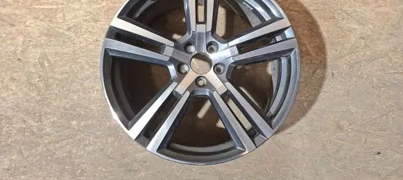 Volvo XC60 R20 alloy rim 31423853 K8K0T88