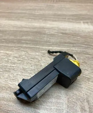 Audi A6 S6 C5 4B Airbag deployment crash/impact sensor 4B0959643B WithPlug