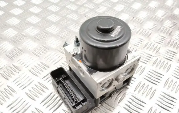 BMW X3 F25 ABS Pump 6859757