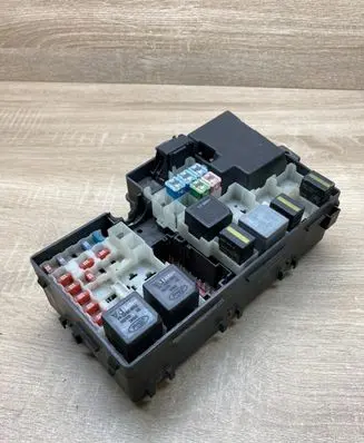 Ford C-MAX I Fuse module 3M5T14A067BB 518804000
