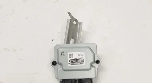 Lexus ES VII XZ10 In-tank fuel pump 89571-42010