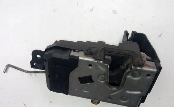 Opel Astra H Front door lock 13128111