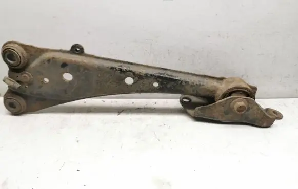 Toyota RAV 4 (XA30) Rear suspension control arm 