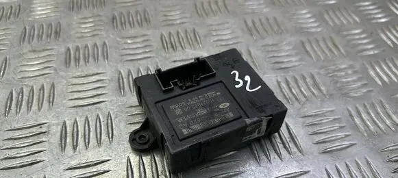 Jaguar XF Door control unit/module AH2214D620AD 1002127500