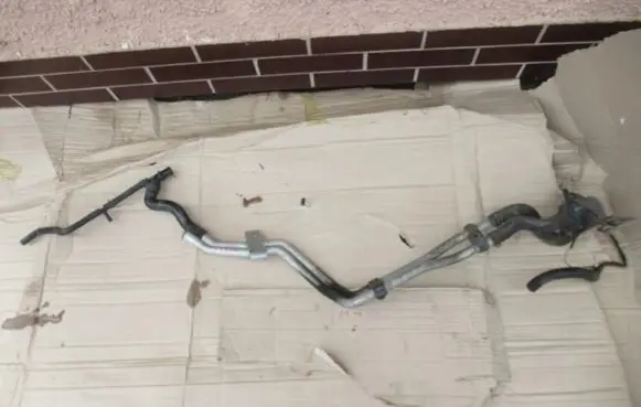 Volkswagen Transporter - Caravelle T5 Engine coolant pipe/hose 7H0815981B