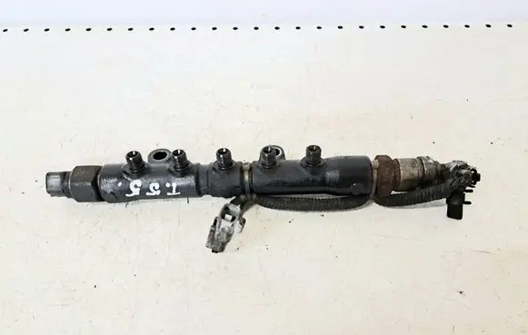 Fuel main line pipe