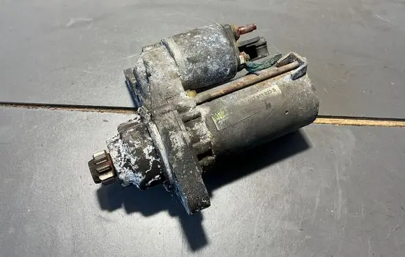 Volkswagen Golf Plus Starter motor 02T911023S D6GS12 0107053101
