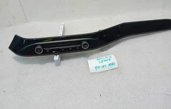 Ford Focus Head unit multimedia control JX7T-18K811-AC