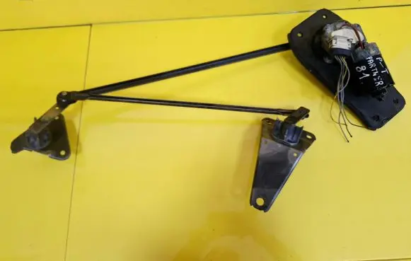 Peugeot Partner Front wiper linkage and motor