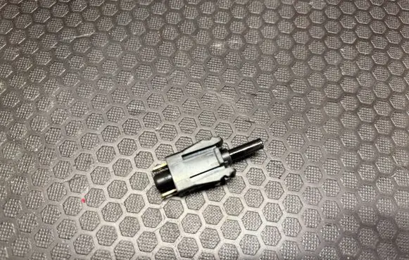 Mercedes-Benz C W203 Brake pedal sensor switch 001545 8714