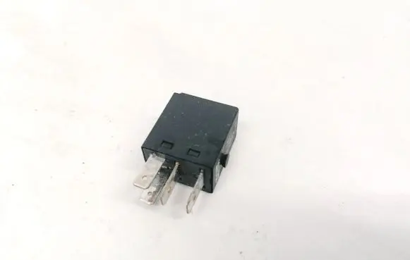 Mercedes-Benz ML W164 Other relay 0025421119 VFM-11F41-Z19
