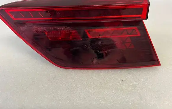 Volkswagen Tiguan Tailgate rear/tail lights 5NA945308D 2SA01252202
