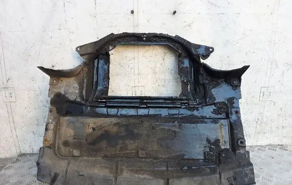 BMW 7 E38 Engine splash shield/under tray 8150223 51718150223