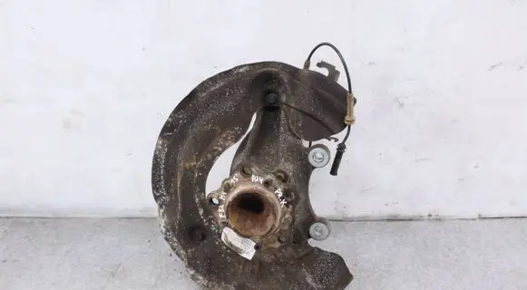 BMW M4 F82 F83 Front wheel hub 2284001 7857506 2284743