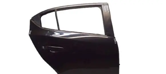 Mazda 3 III Rear door