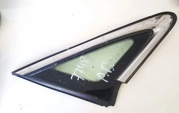 Mazda CX-7 Front triangle window/glass 