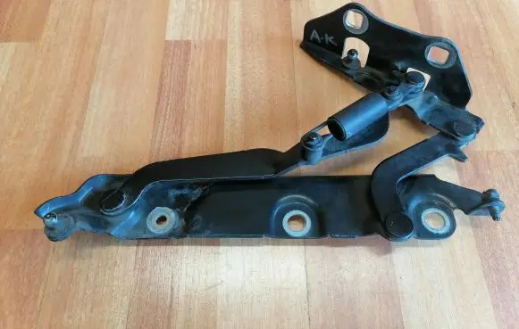 Jaguar XF X250 Tailgate/trunk/boot hinge 8X2342701AG 8X2342701AH C2Z12578