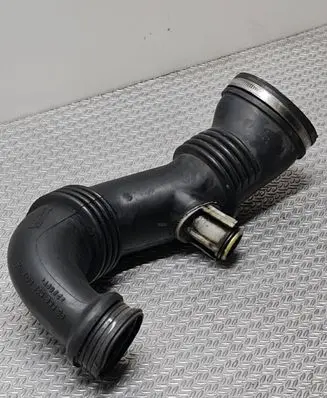 Peugeot 308 Turbo air intake inlet pipe/hose 9656953680A