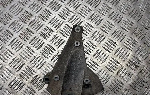 Audi A4 S4 B6 8E 8H Gearbox mounting bracket 8D0399113AT