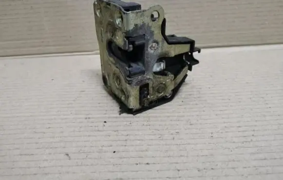 Renault Scenic I Front door lock