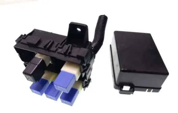 Nissan Navara D23 Fuse module 243821LA1D