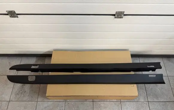 Volkswagen Amarok II Tailgate trim 