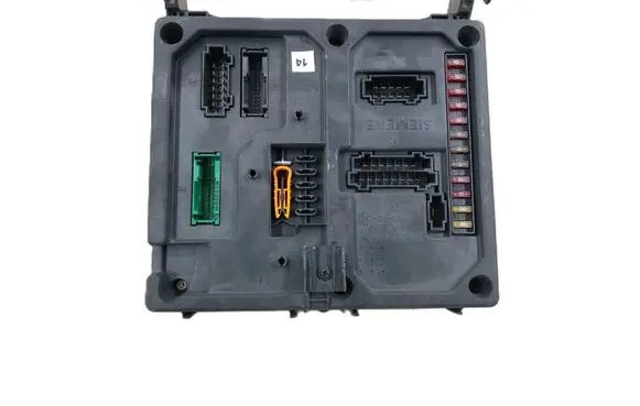 Volkswagen Sharan Fuse module 7MO962258B S108145300C