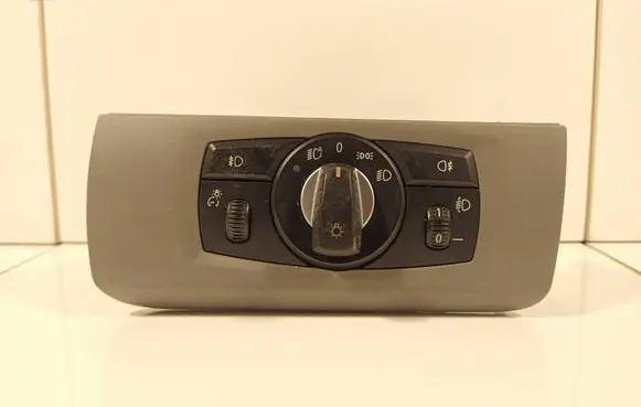 BMW X5 E70 Light switch 9134725 33610101