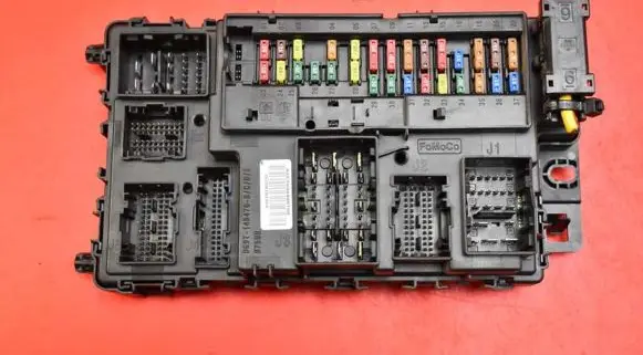 Ford Mondeo MK I Fuse box set FU5T-15604-BFC