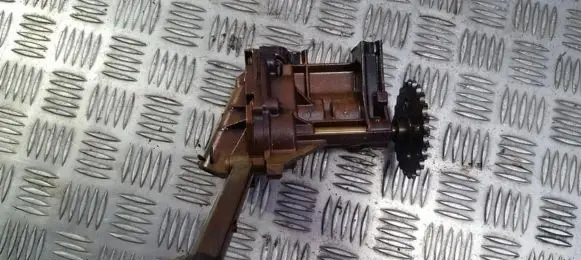 Renault Laguna II Oil pump 7700600532