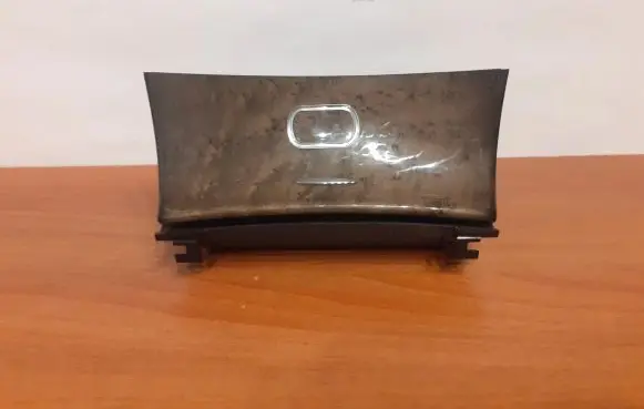 Mercedes-Benz E W211 Car ashtray 4180