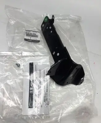 Mazda 3 II Fender mounting bracket D1ZE521R0A