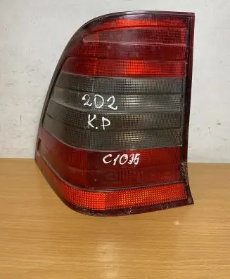 Mercedes-Benz C W202 Rear/tail lights 2028203966 C1035
