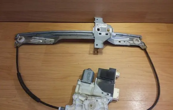 Citroen C4 I Front door window regulator with motor 9681576980 9657133980