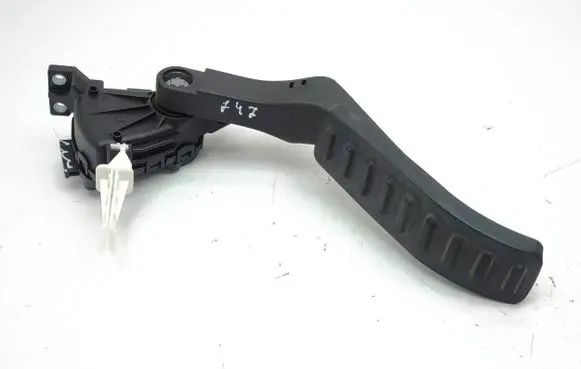 Porsche Cayenne (92A) Accelerator throttle pedal 7L0723507E 6PV00802626