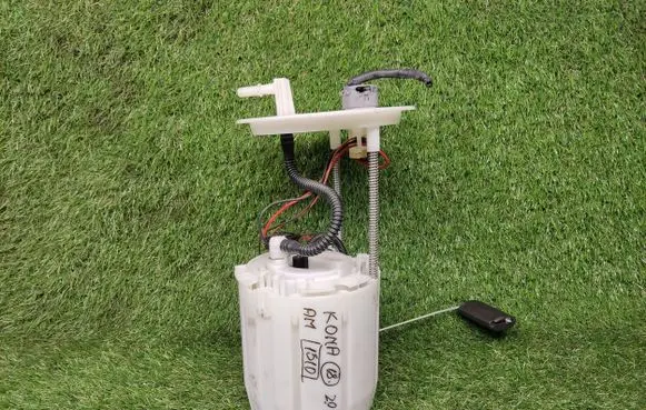 Hyundai Kona I Fuel injection high pressure pump 31110J9500 1000J85240