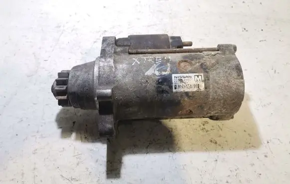 Nissan X-Trail T30 Starter motor