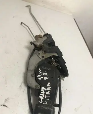 Suzuki Grand Vitara I Front door lock 163J0715