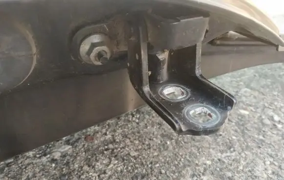Renault Scenic II - Grand scenic II Rear door lower hinge