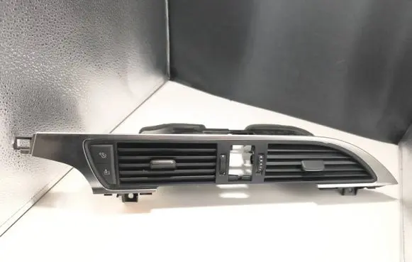 Audi A6 S6 C7 4G Dash center air vent grill 4G2820951