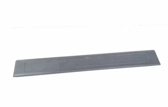 Mercedes-Benz GL X164 Front sill trim cover A1646800335