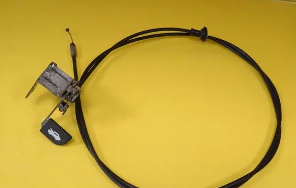 Hyundai Santa Fe Engine bonnet/hood lock release cable 