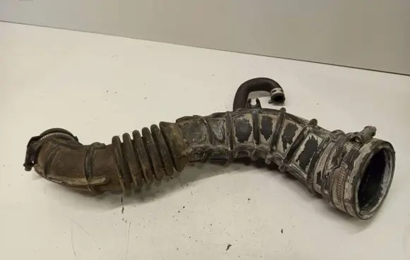 Nissan Note (E11) Air intake hose/pipe 8200500383