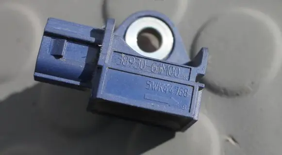 Suzuki Vitara (LY) Airbag deployment crash/impact sensor 3893061M00VITARA 3893061M00