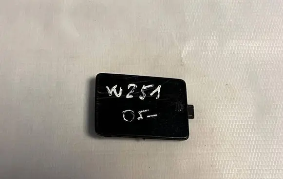 Mercedes-Benz R W251 Front tow hook cap/cover A2518850023