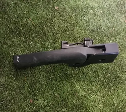 Opel Astra K Engine bonnet (hood) release handle