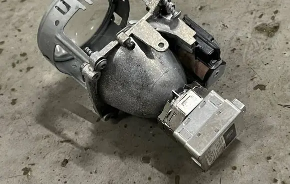 BMW 3 E92 E93 Xenon bulb 1307210019